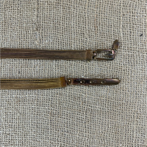 Vintage 1980’s women’s designer Motion East metal stretch belts S-M 30-34 inch - Picture 3 of 12